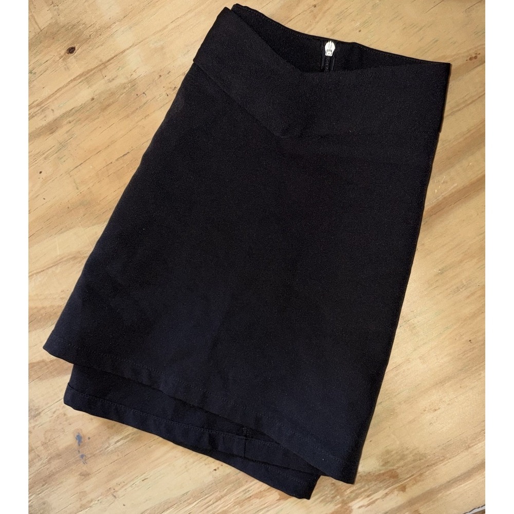 Princess Polly black mini Skirt size 6 Side Zip Un Lined